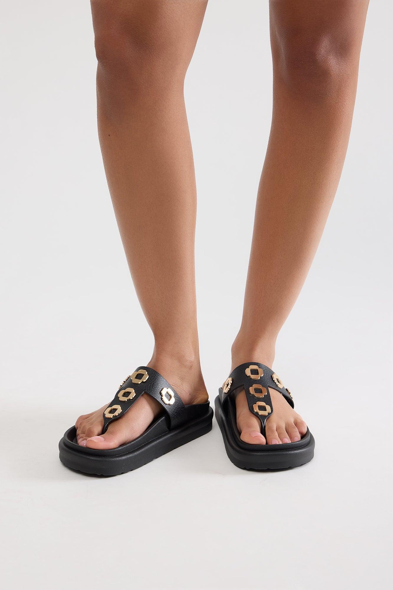 Elio Slides - Black Product Image