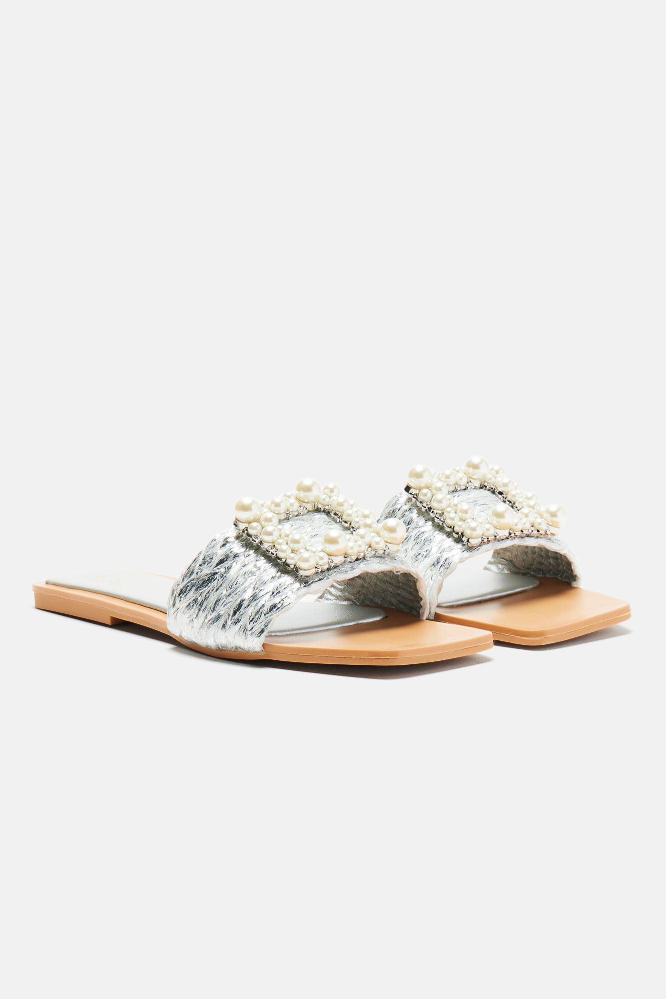 Kristy Pearl Detail Sandals - Silver Product Image