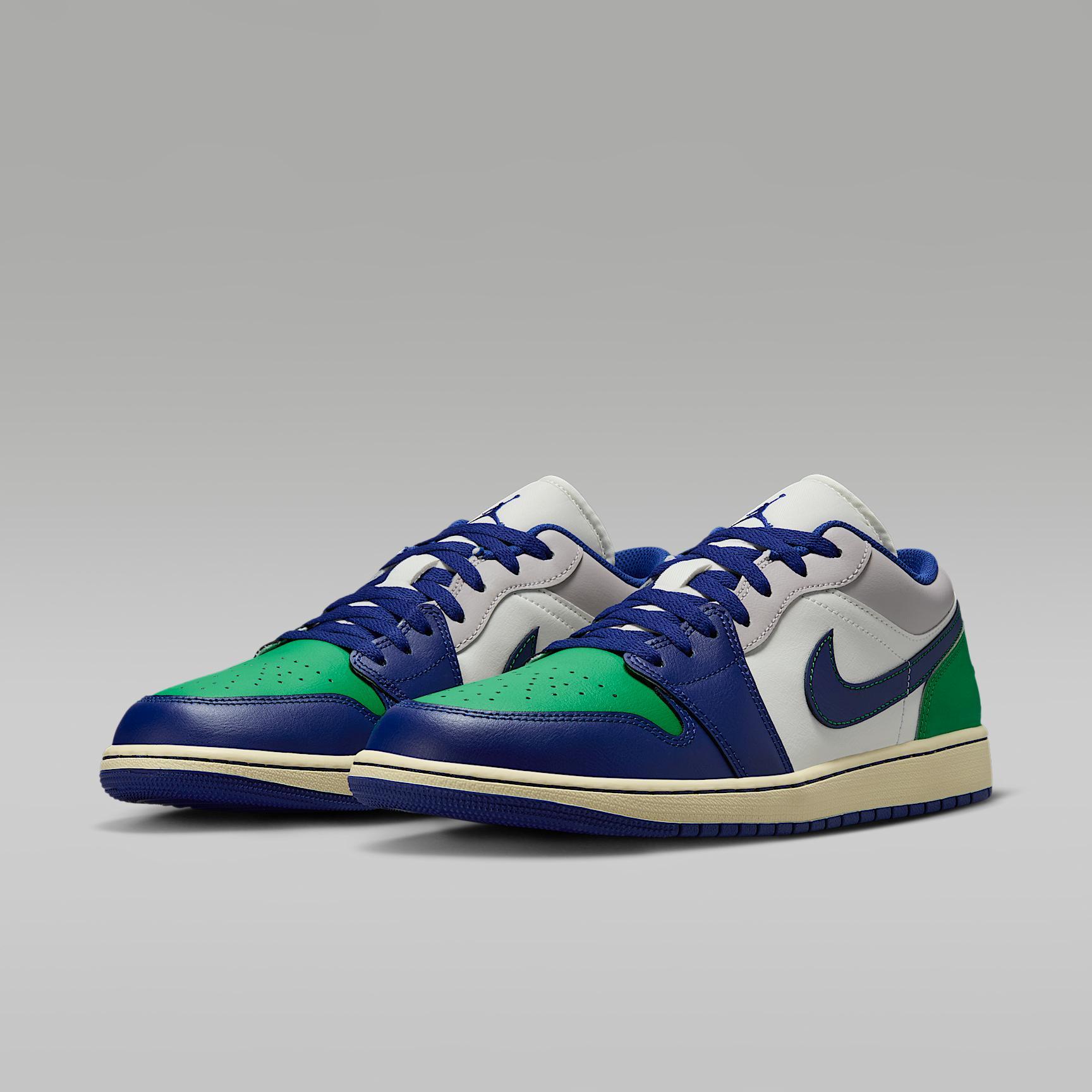 Air Jordan 1 Low Men's Shoes Product Image