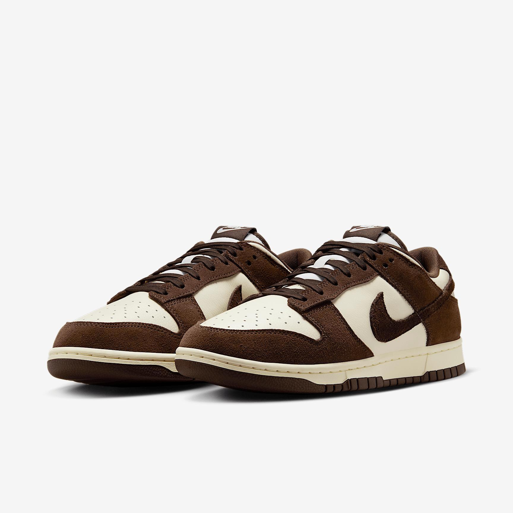 Nike Dunk Low Retro SE Leather/Suede Men's Shoes Product Image