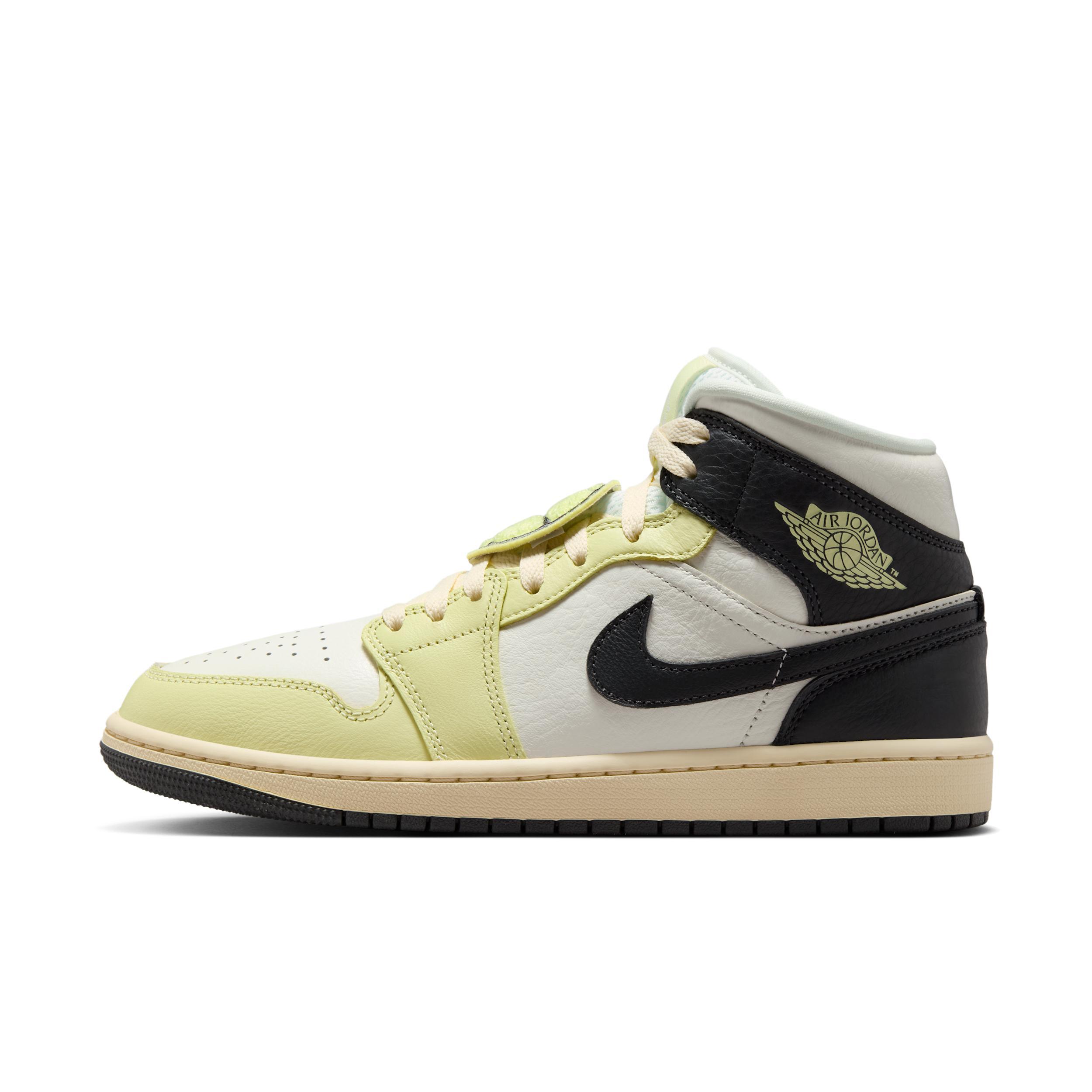 Women's Air Jordan 1 Mid SE Shoes Product Image