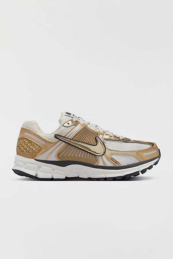 Nike Womens Zoom Vomero 5 Casual Shoes in Vast Grey/Metallic Silver/Platinum Violet Product Image