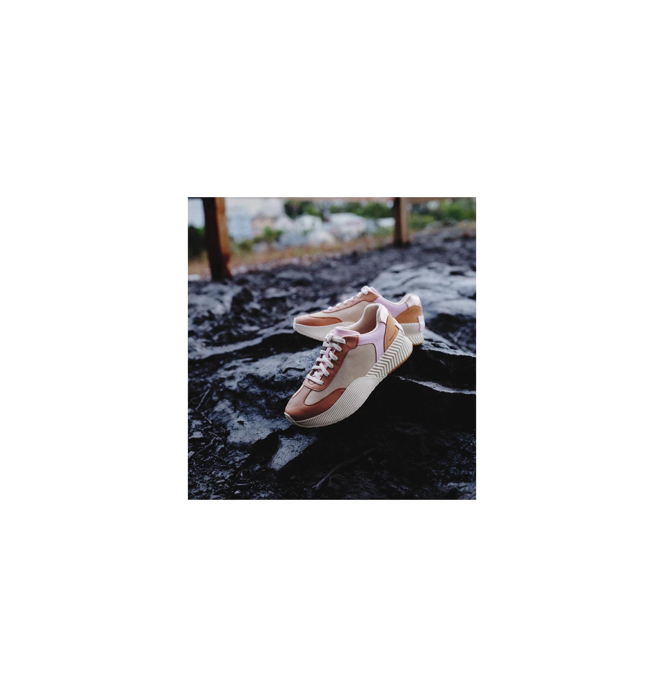 ONA™ Blvd Classic Women's Waterproof Sneaker Product Image
