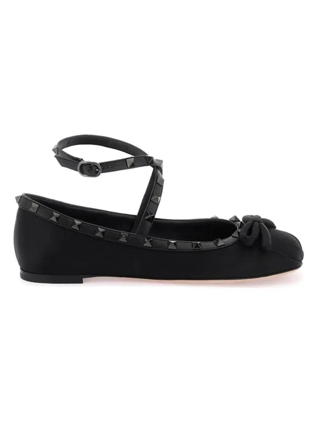 VALENTINO GARAVANI Rockstud Patent Leather Ballerina Shoes In Black Product Image