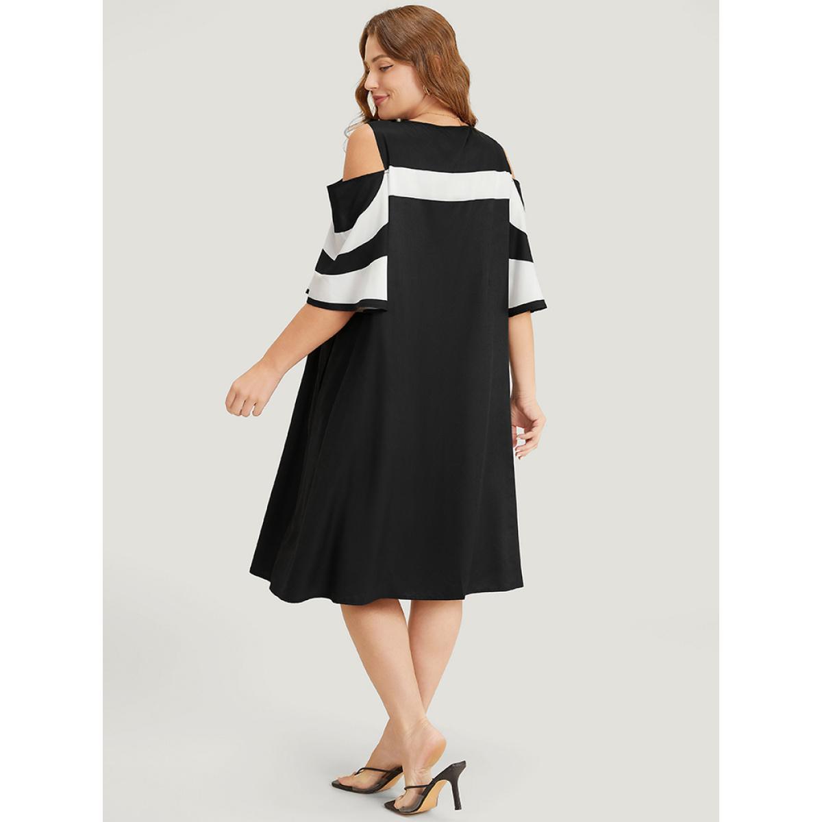 Plus Size Colorblock Contrast Pocket Cold Shoulder Dress Black Women Elegant Contrast Cold Shoulder Half Sleeve Curvy Knee Dress BloomChic 22-24/3X Product Image