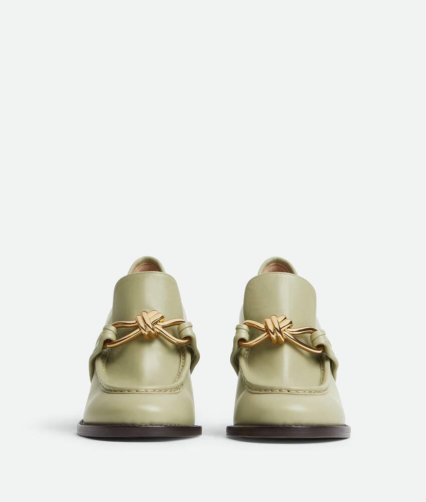 Women's Astaire Pump in Travertine Product Image