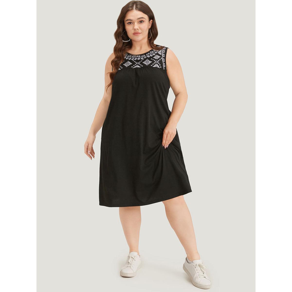 Plus Size Embroidered Pocket Patchwork Tank Midi Dress Black Women Casual Plain Round Neck Sleeveless Curvy Knee Dress BloomChic 14-16/1X Product Image