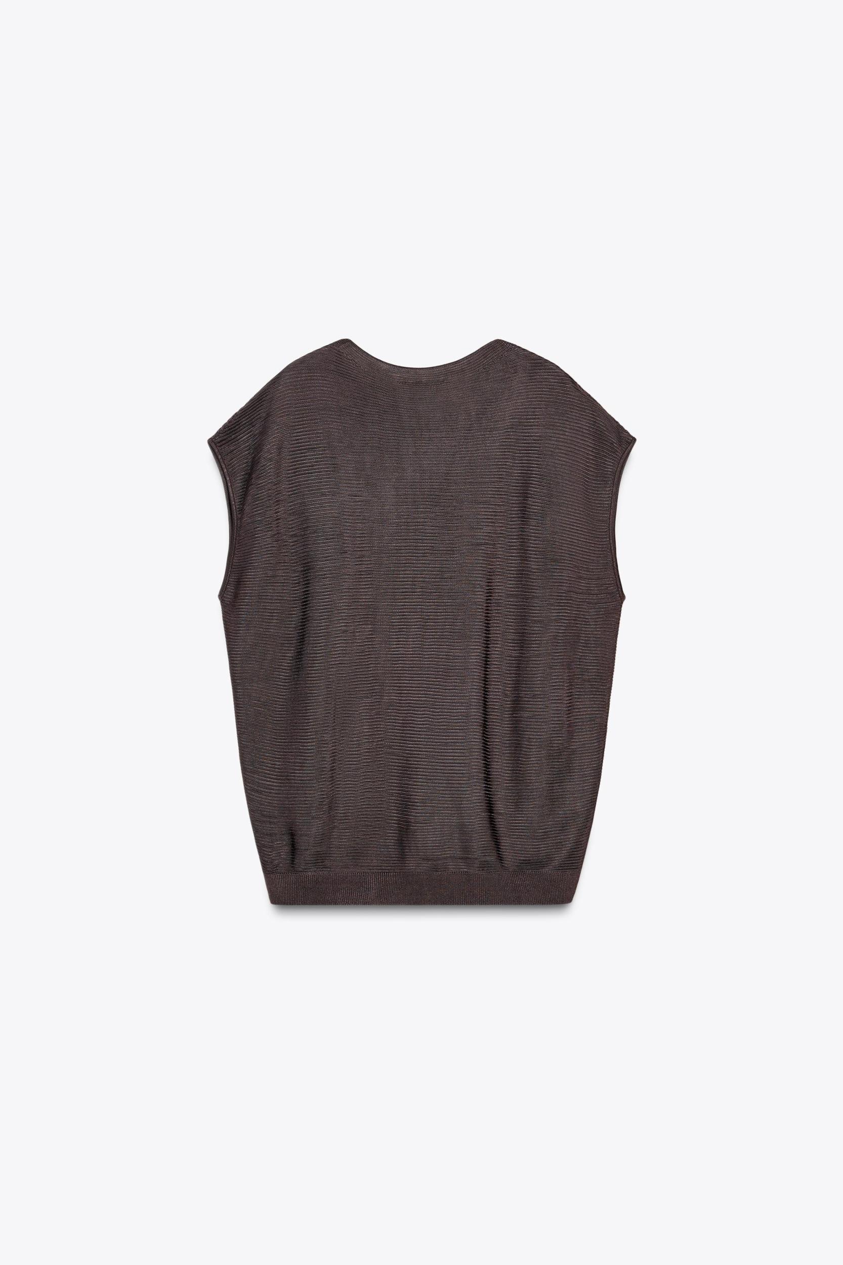 SLEEVELESS RIB KNIT TOP Product Image