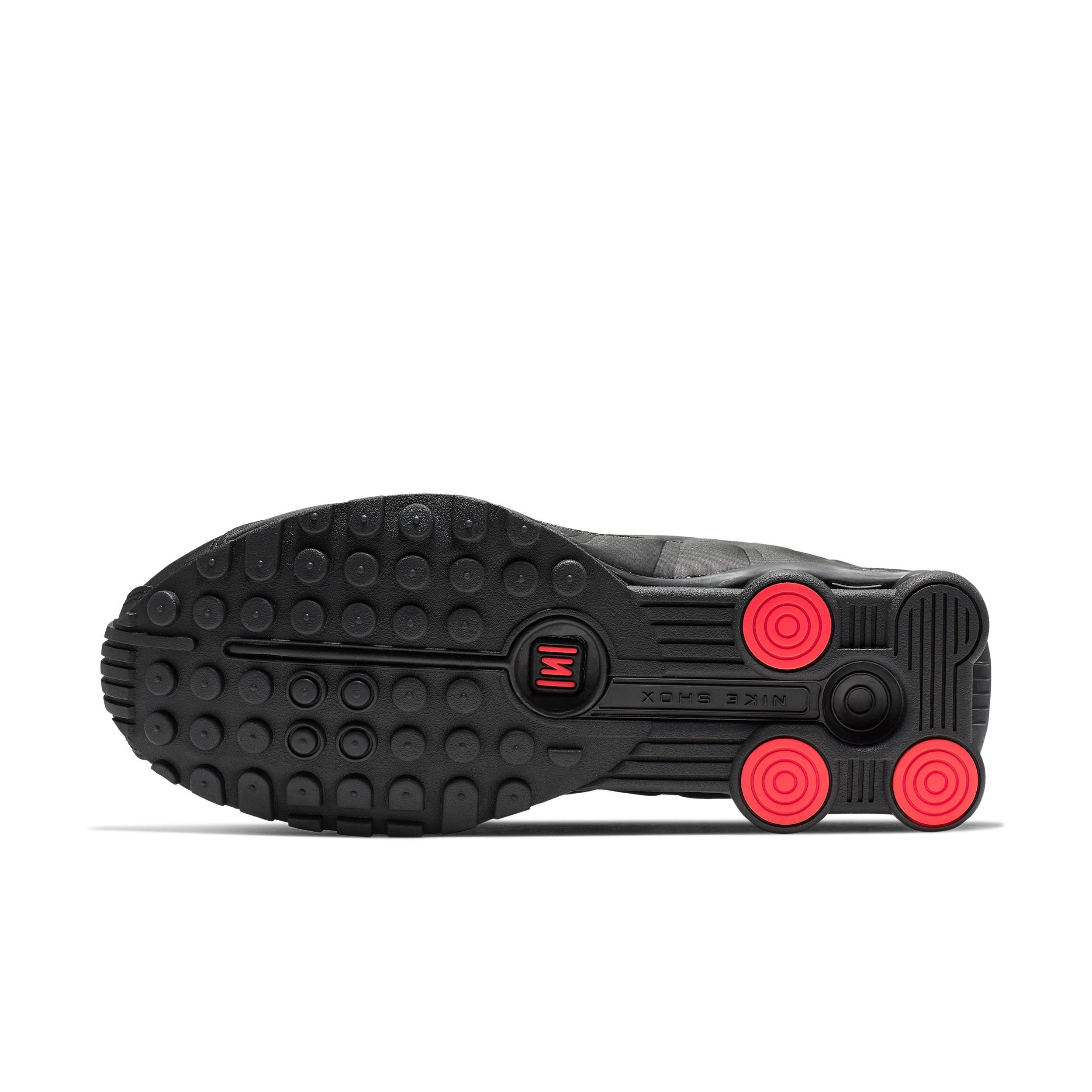 Nike Women's Shox R4 Shoes Product Image