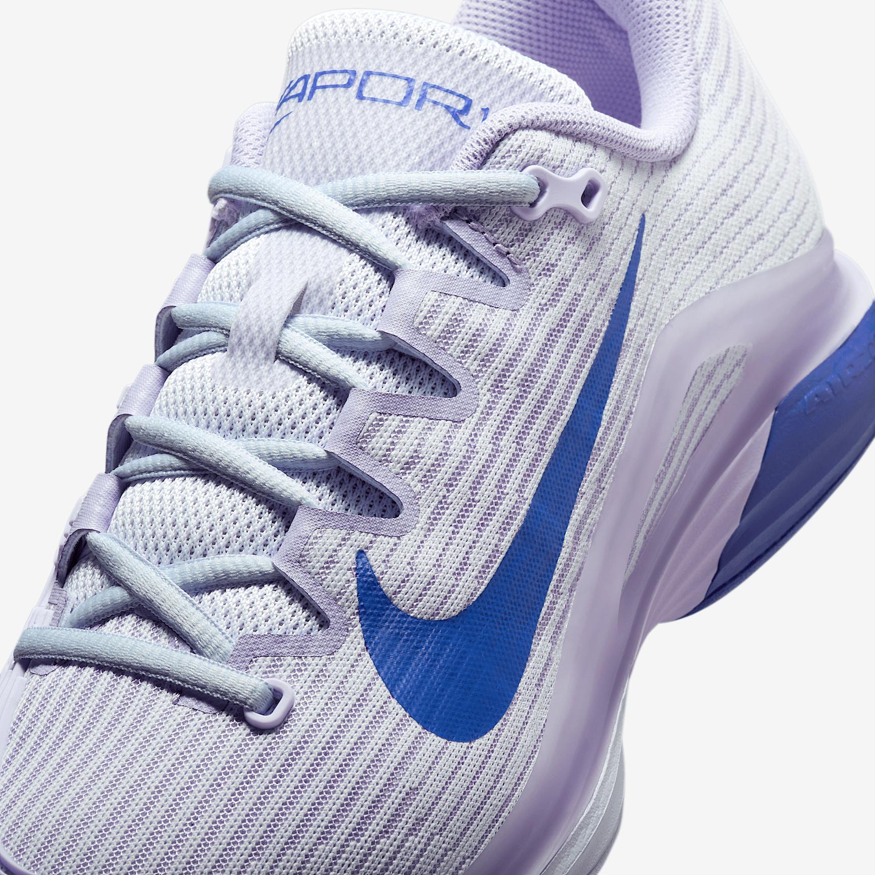 Nike Vapor 12 Women's Hard Court Tennis Shoes Product Image
