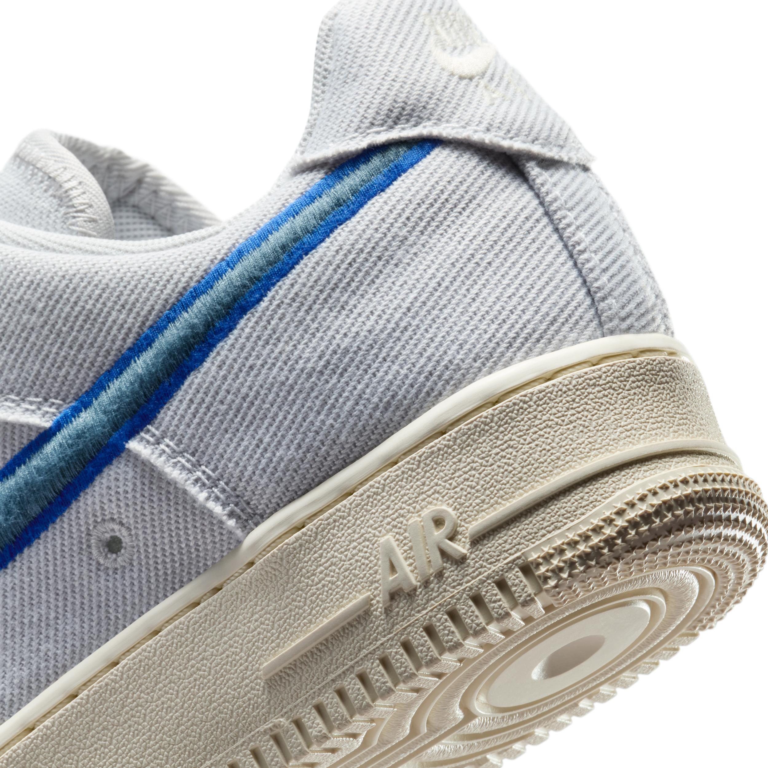 Nike Men's Air Force 1 Low Canvas Shoes Product Image