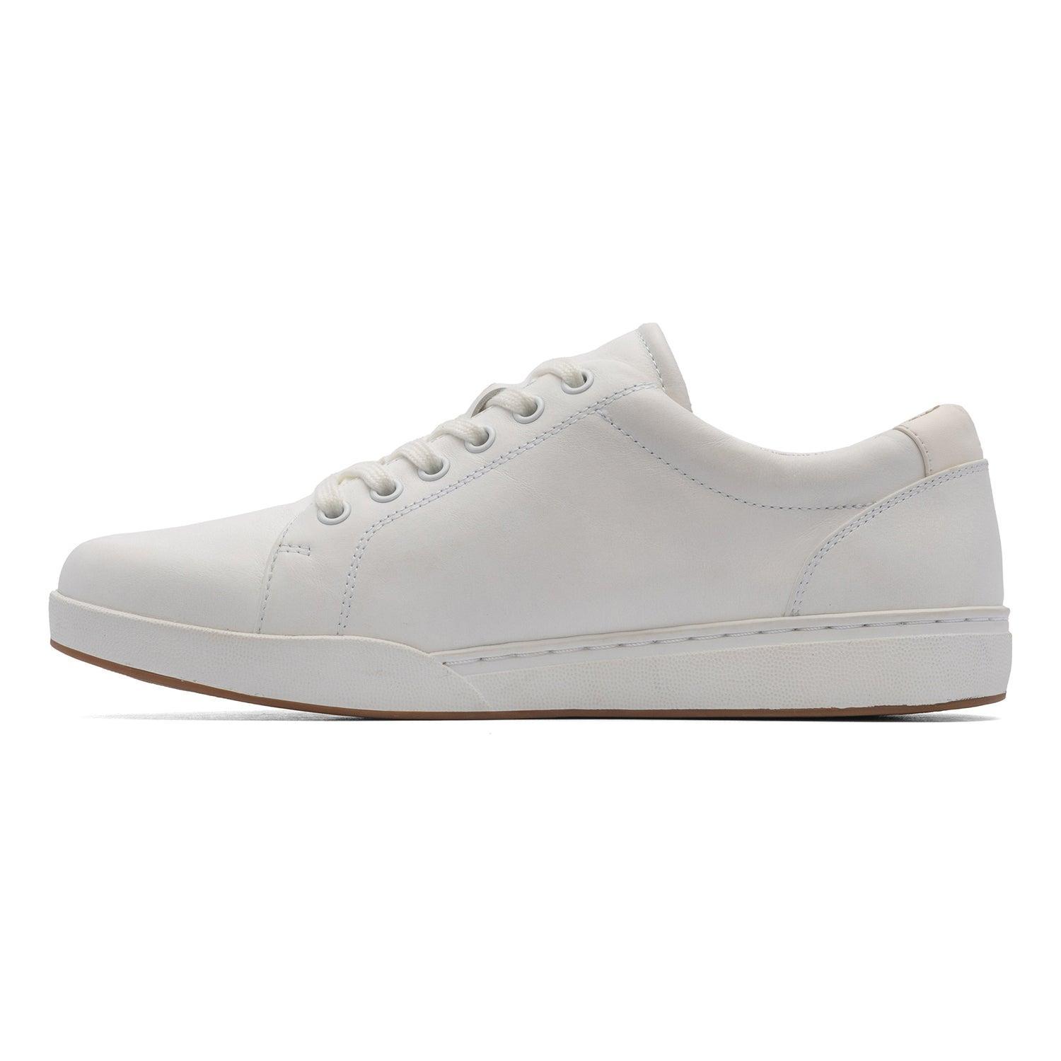 Encore Sneaker Product Image