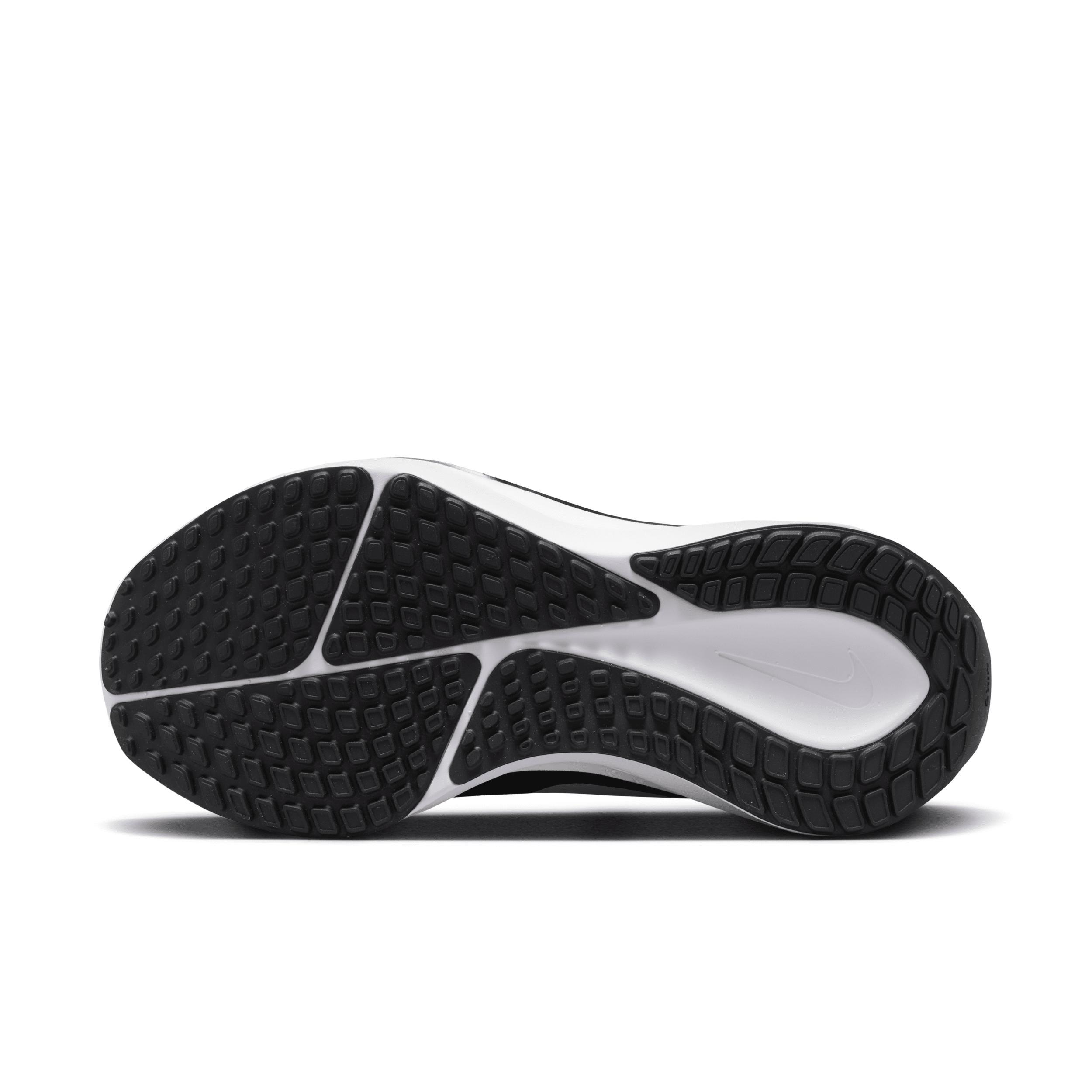 Nike Womens Vomero 17 Running Shoes (Extra Wide Width 2E) Product Image
