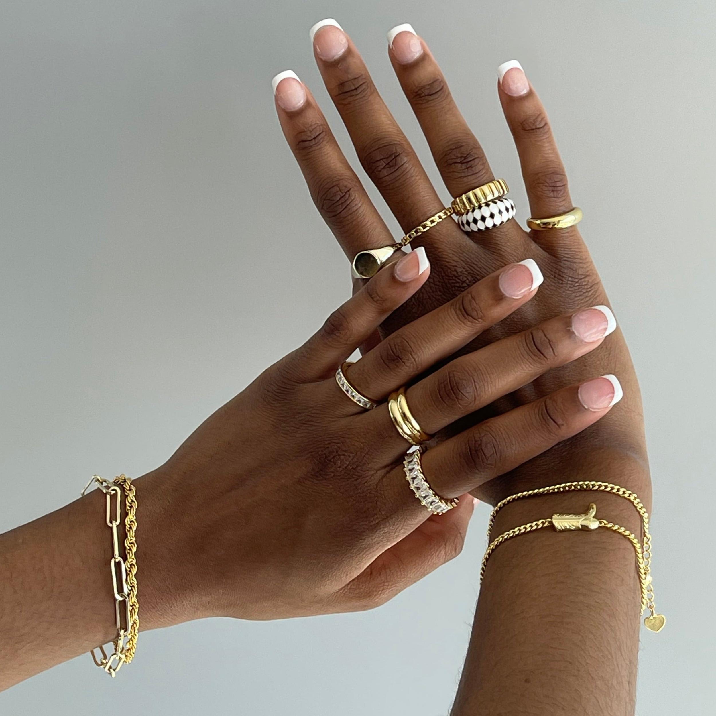 Girly Pearly Bracelet Product Image