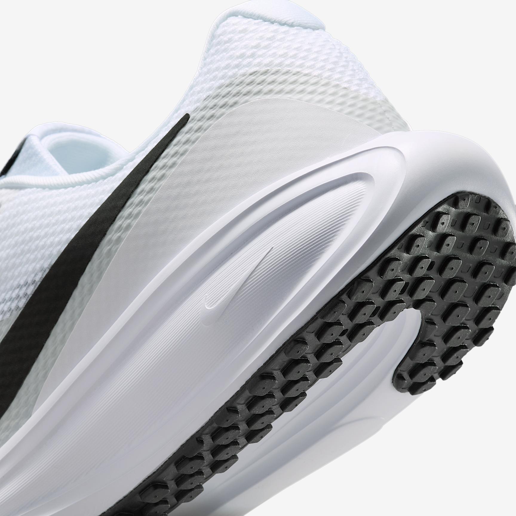 Nike Men's Revolution 8 Road Running Shoes Product Image