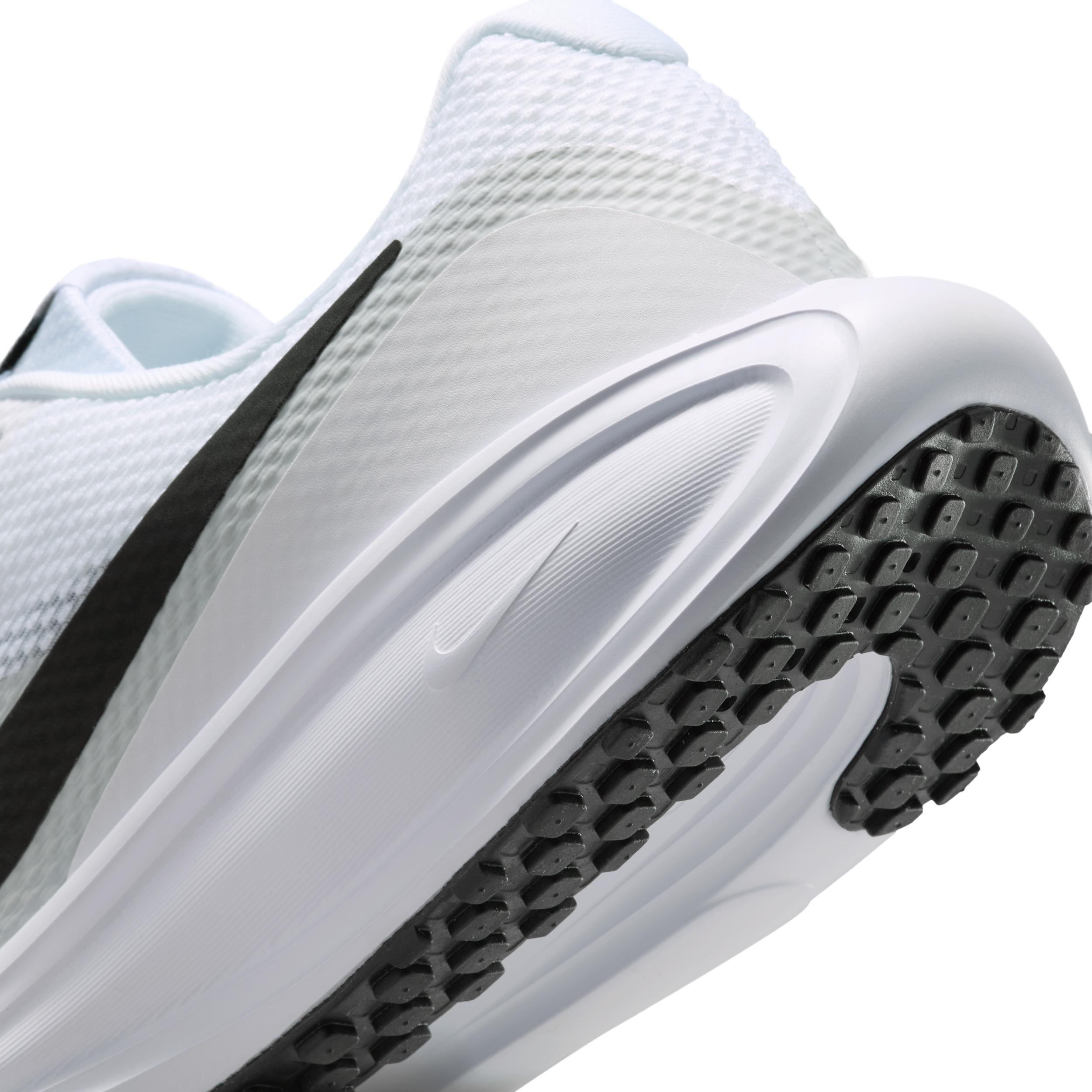 Nike Men's Revolution 8 Road Running Shoes Product Image
