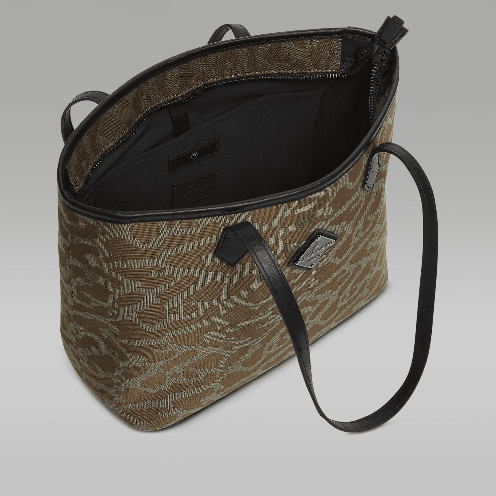 Men's Jordan Icon Tote Bag (17L) Product Image