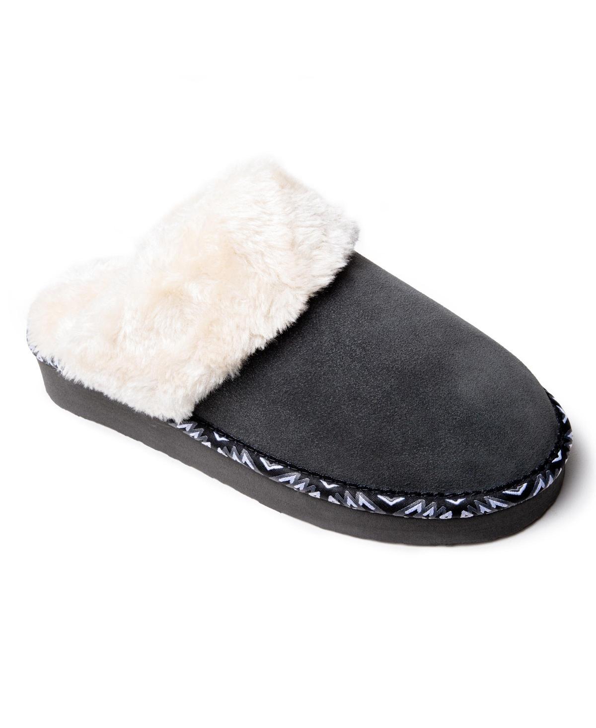 Minnetonka Womens Cerise Plush Slippers Product Image