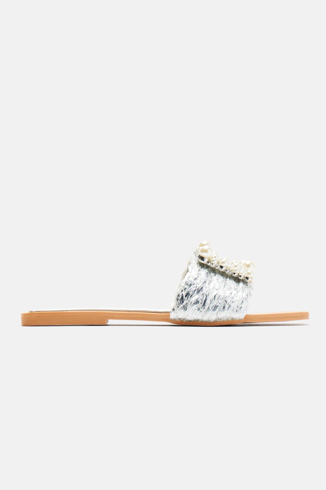 Kristy Pearl Detail Sandals - Silver Product Image
