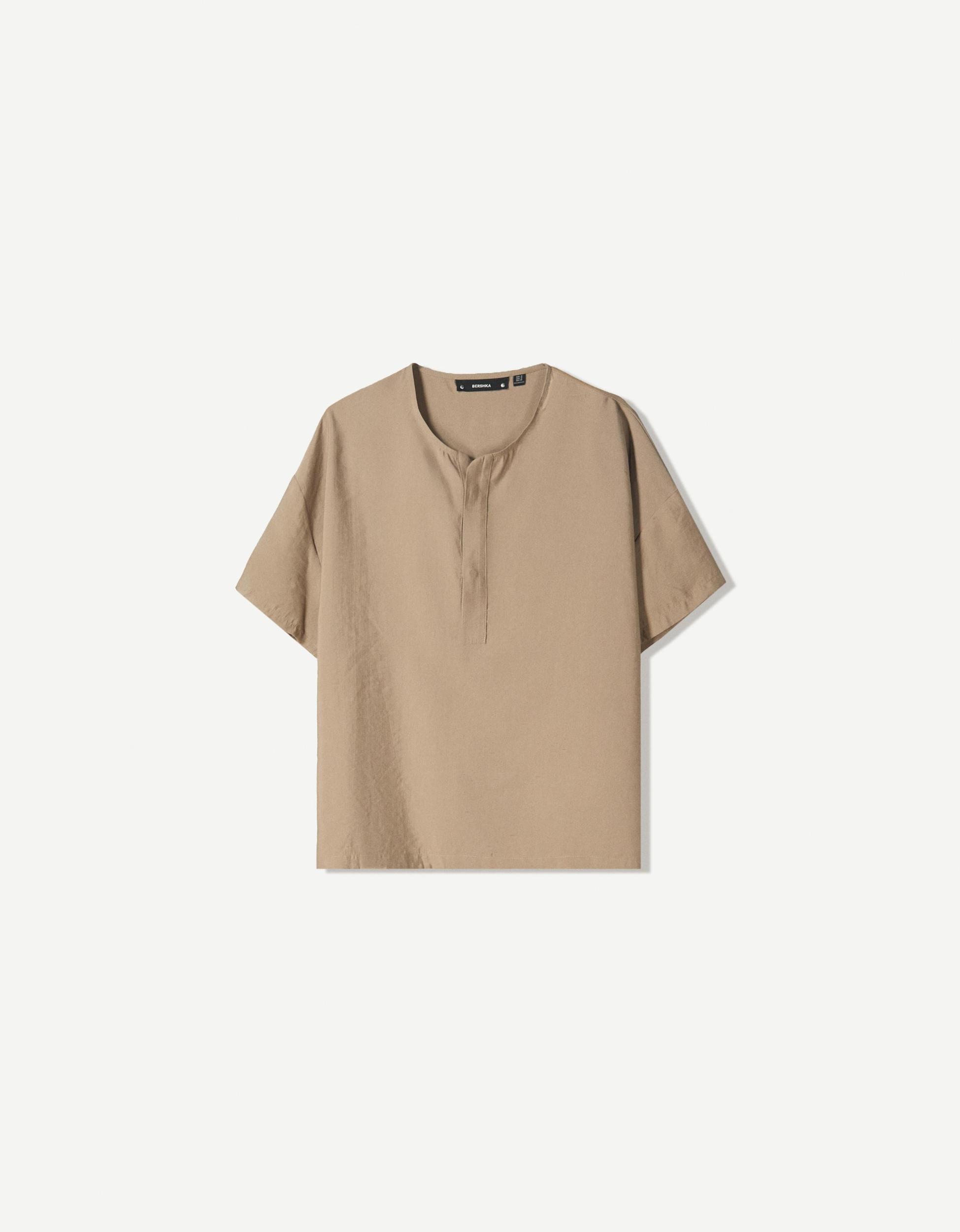 Flowing oversize short sleeve shirt Product Image