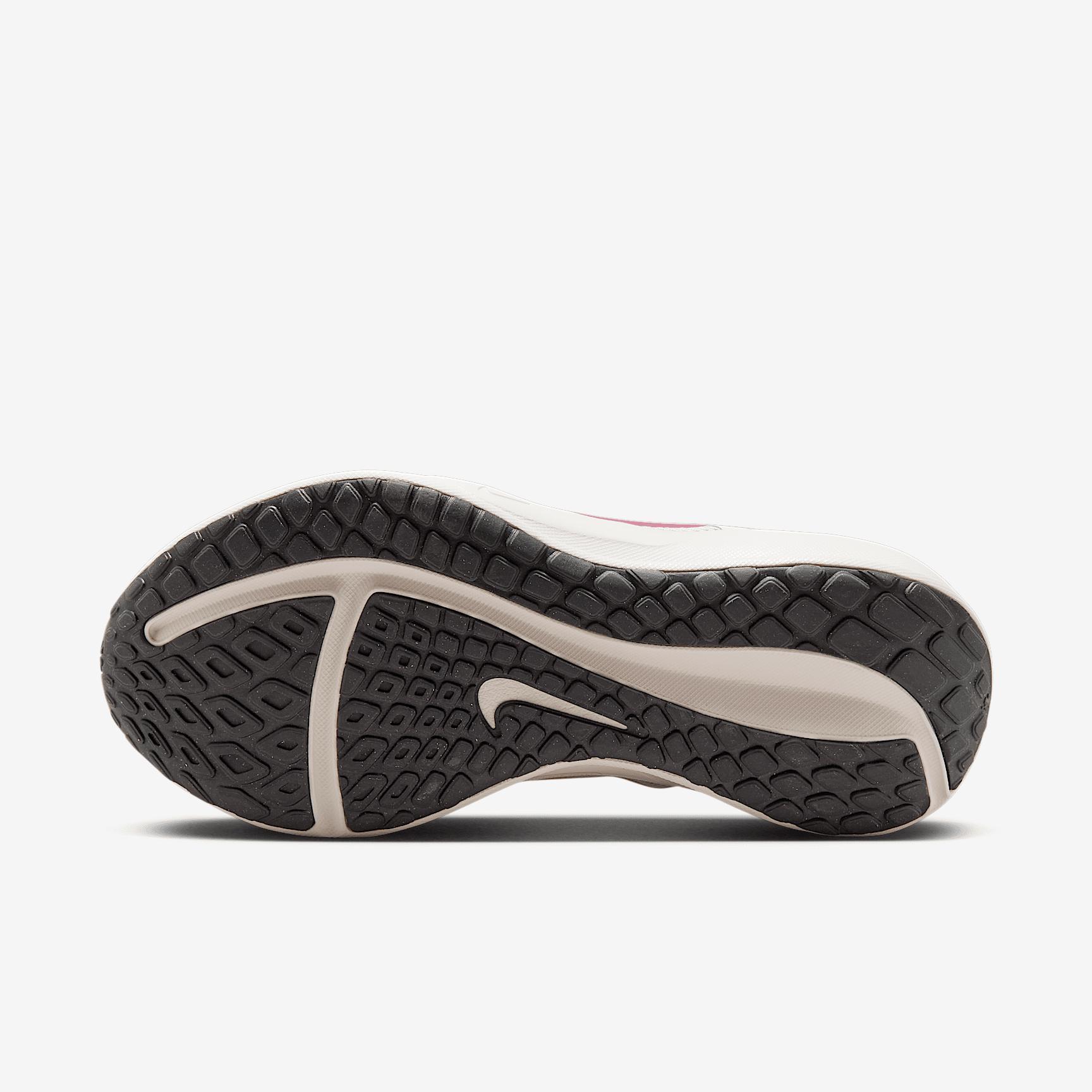 Nike Downshifter 13 Women's Road Running Shoes (Extra Wide) Product Image
