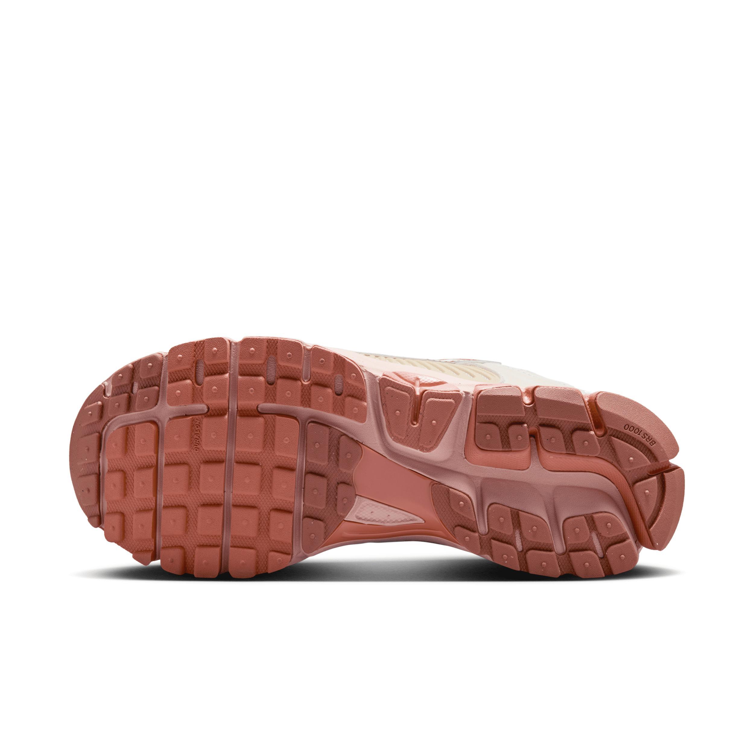 Nike Women's Zoom Vomero 5 Shoes Product Image