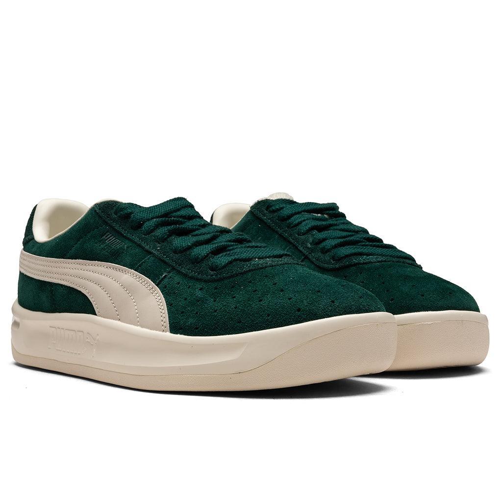 GV Special Suede - Dark Myrtle/Warm White Male Product Image
