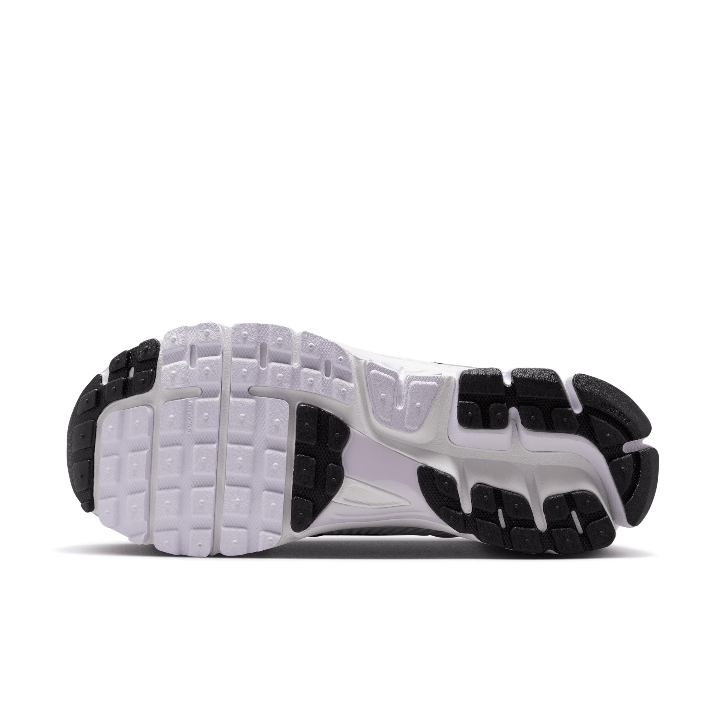 Nike Women's Zoom Vomero 5 Shoes Product Image