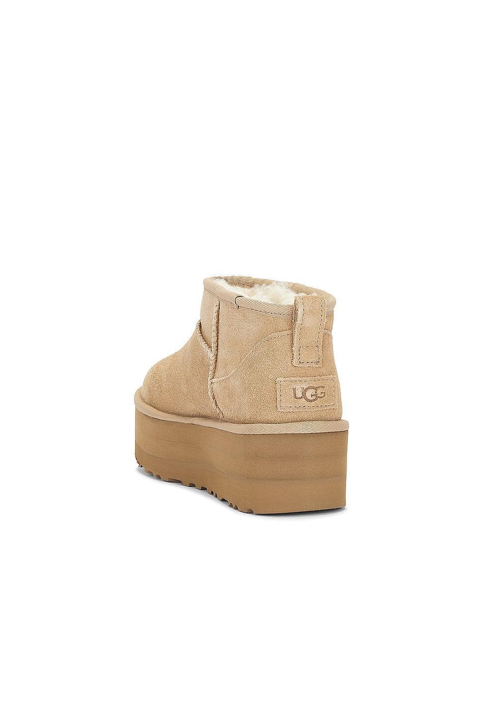 Classic Ultra Mini Platform Boot Product Image