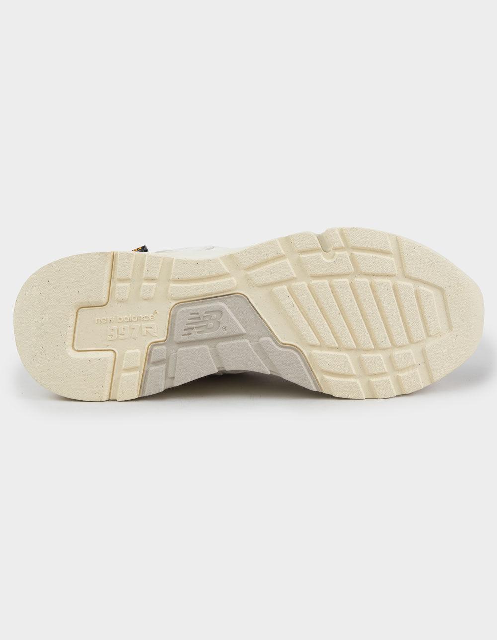 NEW BALANCE 997R Shoes - BROWN Product Image