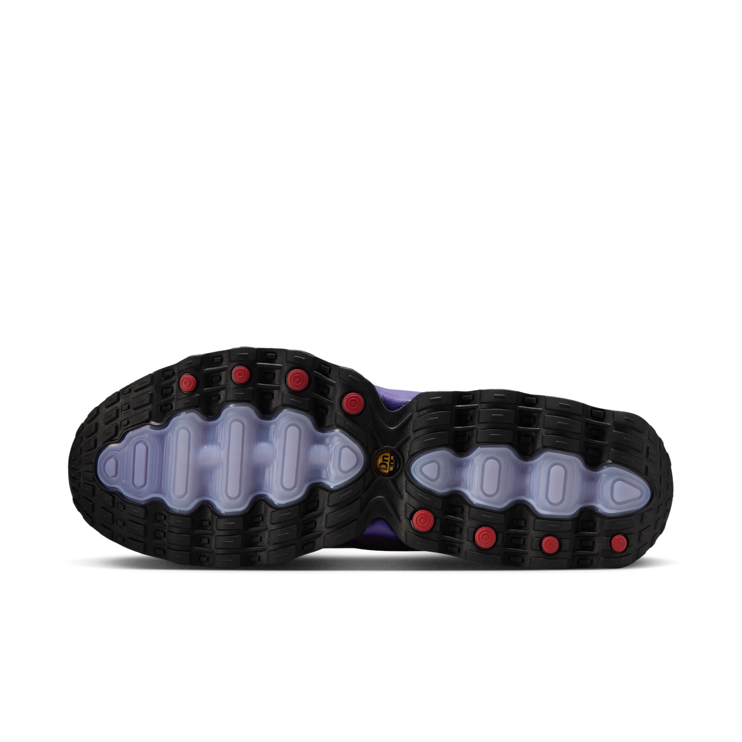 Nike Women's Air Max Dn8 Shoes Product Image