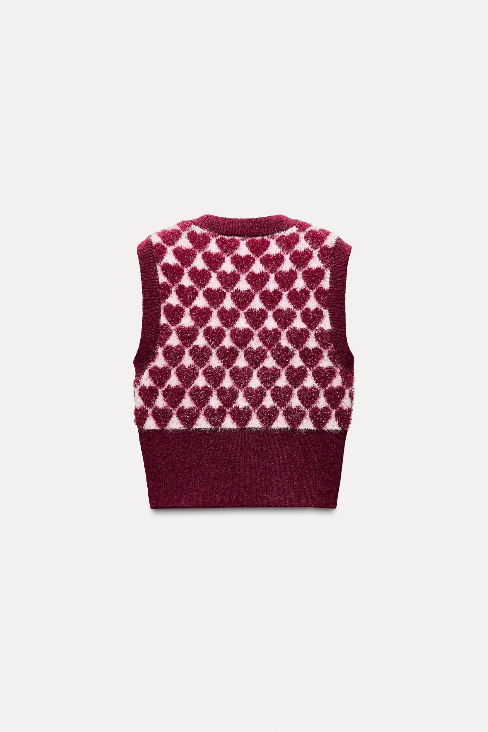 HEART JACQUARD KNIT VEST Product Image