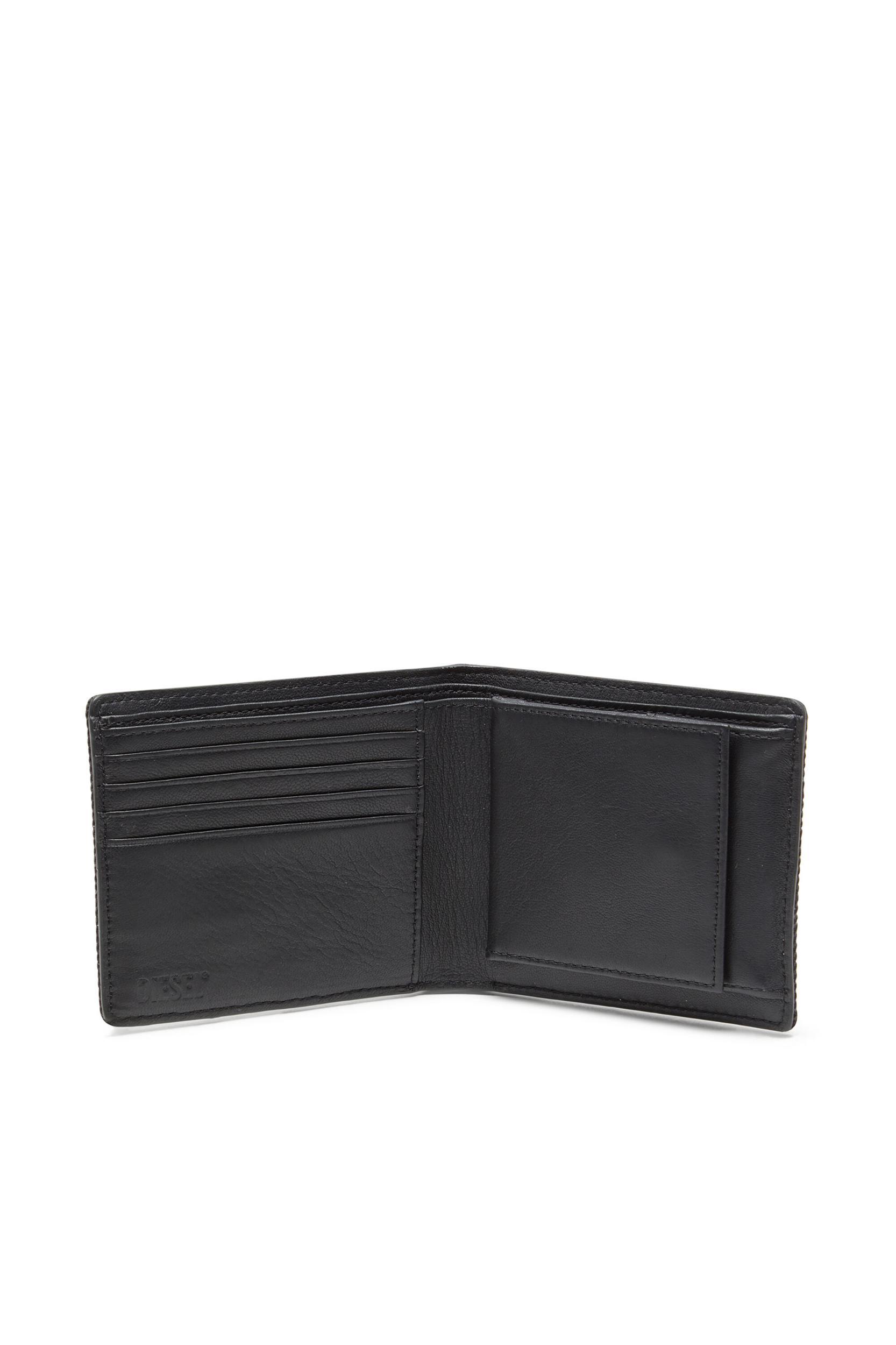 MULTI-PKTS BI FOLD COIN S 3D Product Image