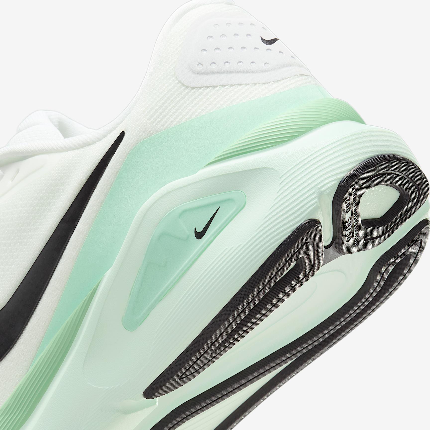 Nike Women's Structure 26 Road Running Shoes Product Image