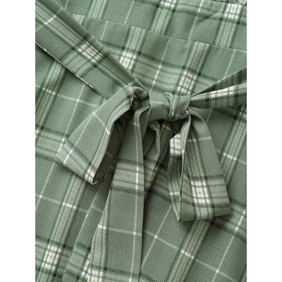 Plus Size Plaid Surplice Neck Pocket Curved Hem Dress Green Women Casual Non Overlap Collar Short sleeve Curvy Midi Dress BloomChic 14-16/1X Product Image