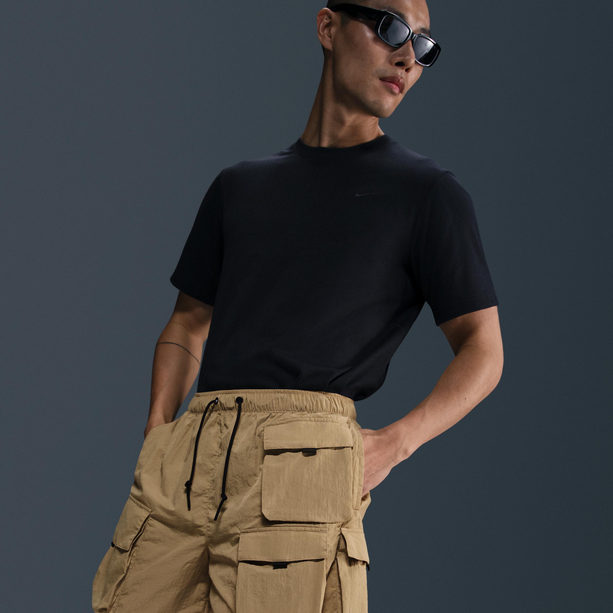 Nike Men's Tech Woven Cargo Shorts Product Image