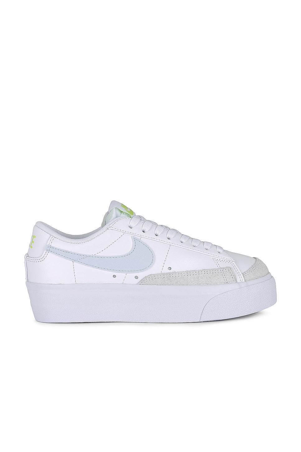 Blazer Low Platform Sneaker Nike Product Image