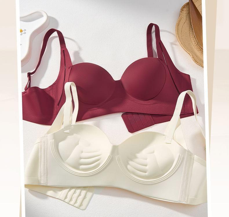 Plain Seamless Wireless Bra Product Image