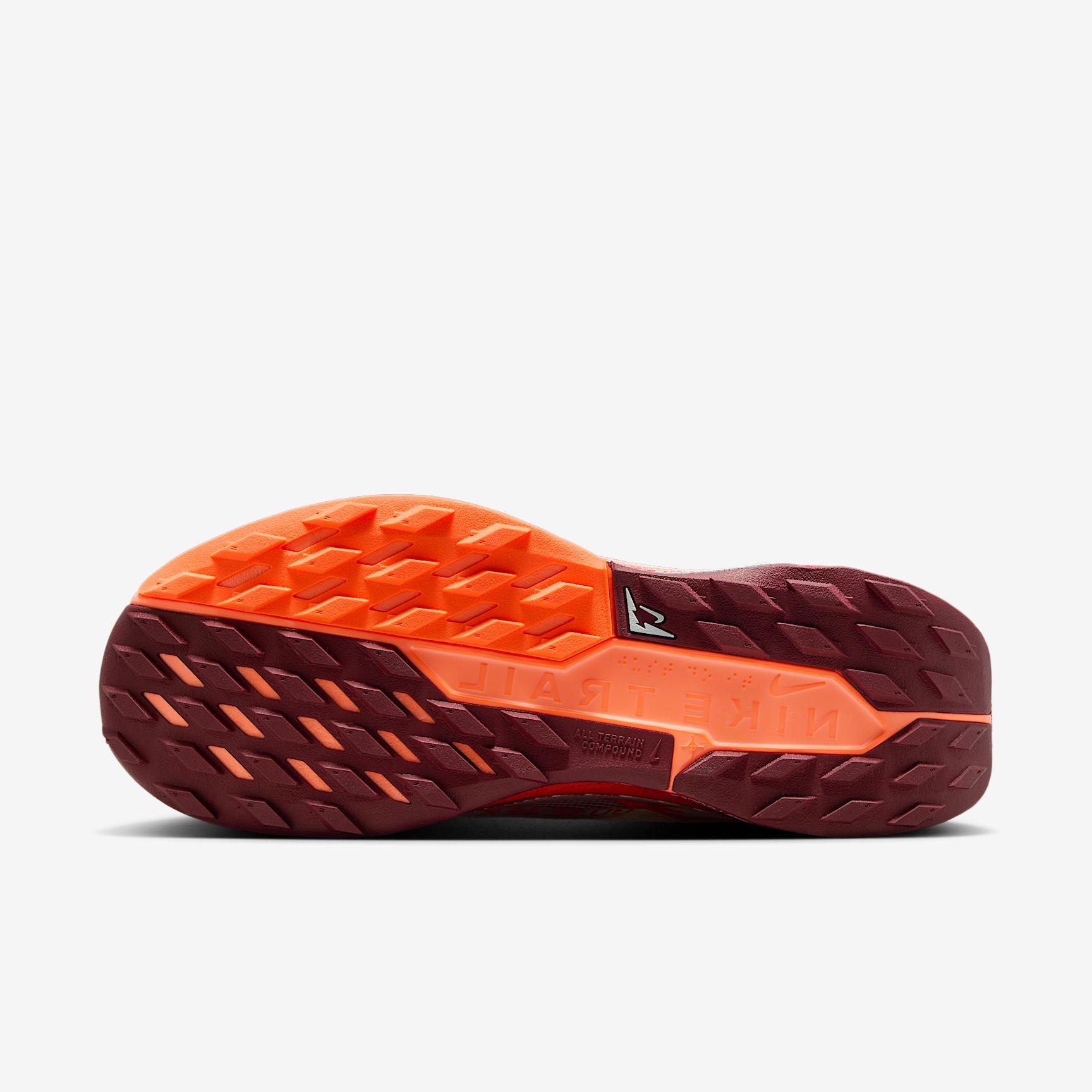 Nike Women's Pegasus Trail 5 GORE-TEX Waterproof Trail Running Shoes Product Image