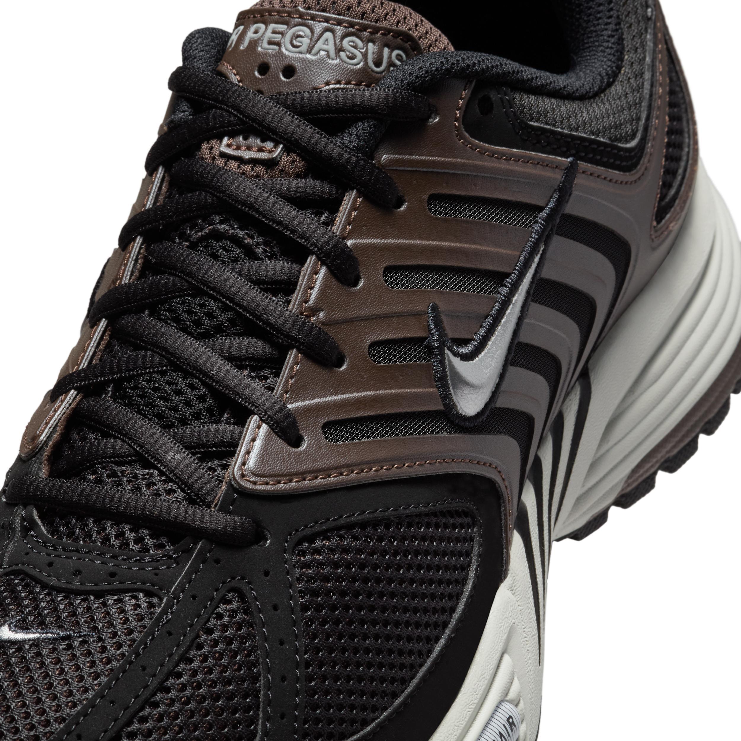 Nike Mens Air Pegasus 2005 Casual Shoes Product Image