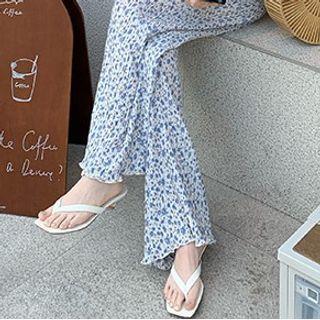 Low Heel Plain Flip Flops (Various Designs) Product Image