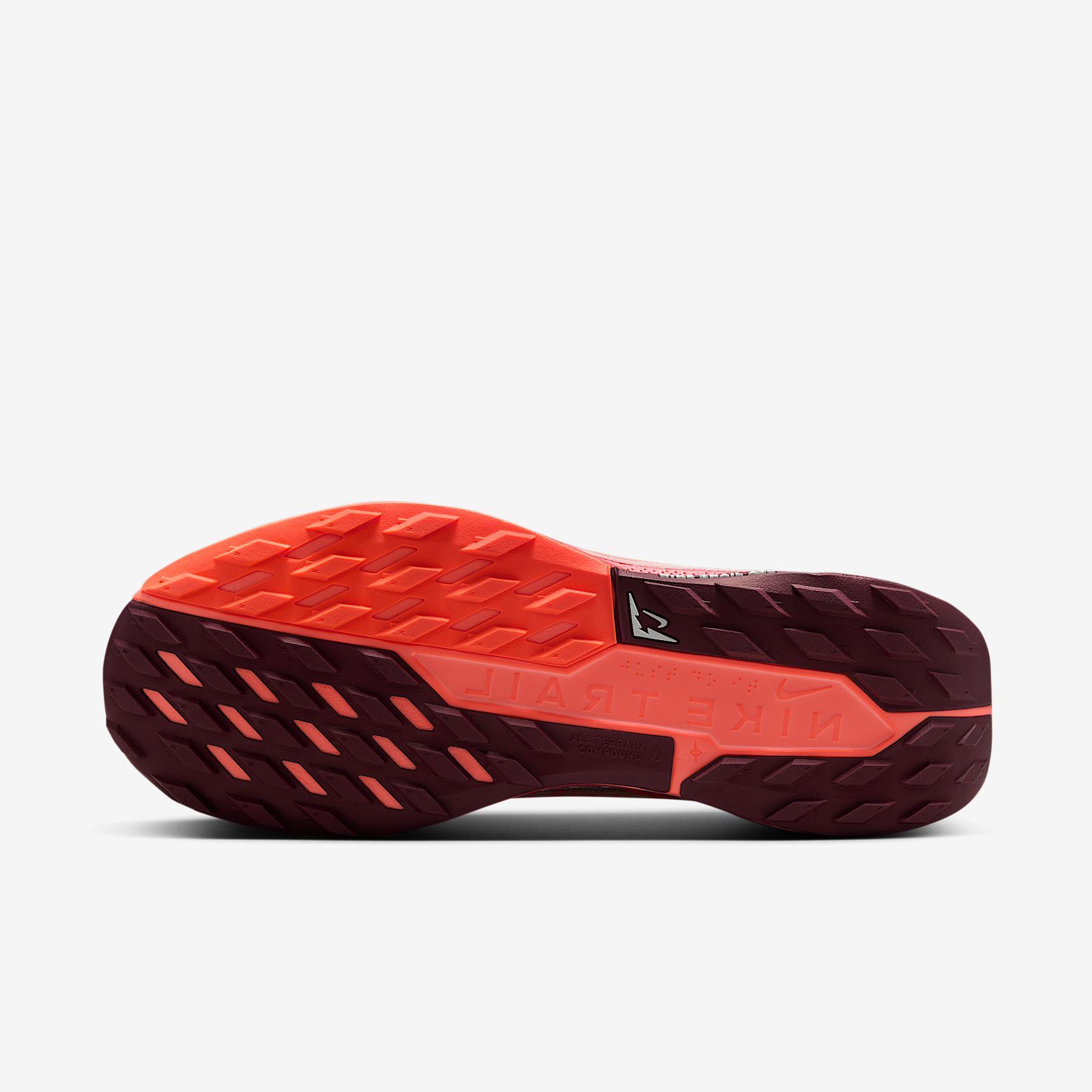 Nike Men's Pegasus Trail 5 GORE-TEX Waterproof Trail Running Shoes Product Image