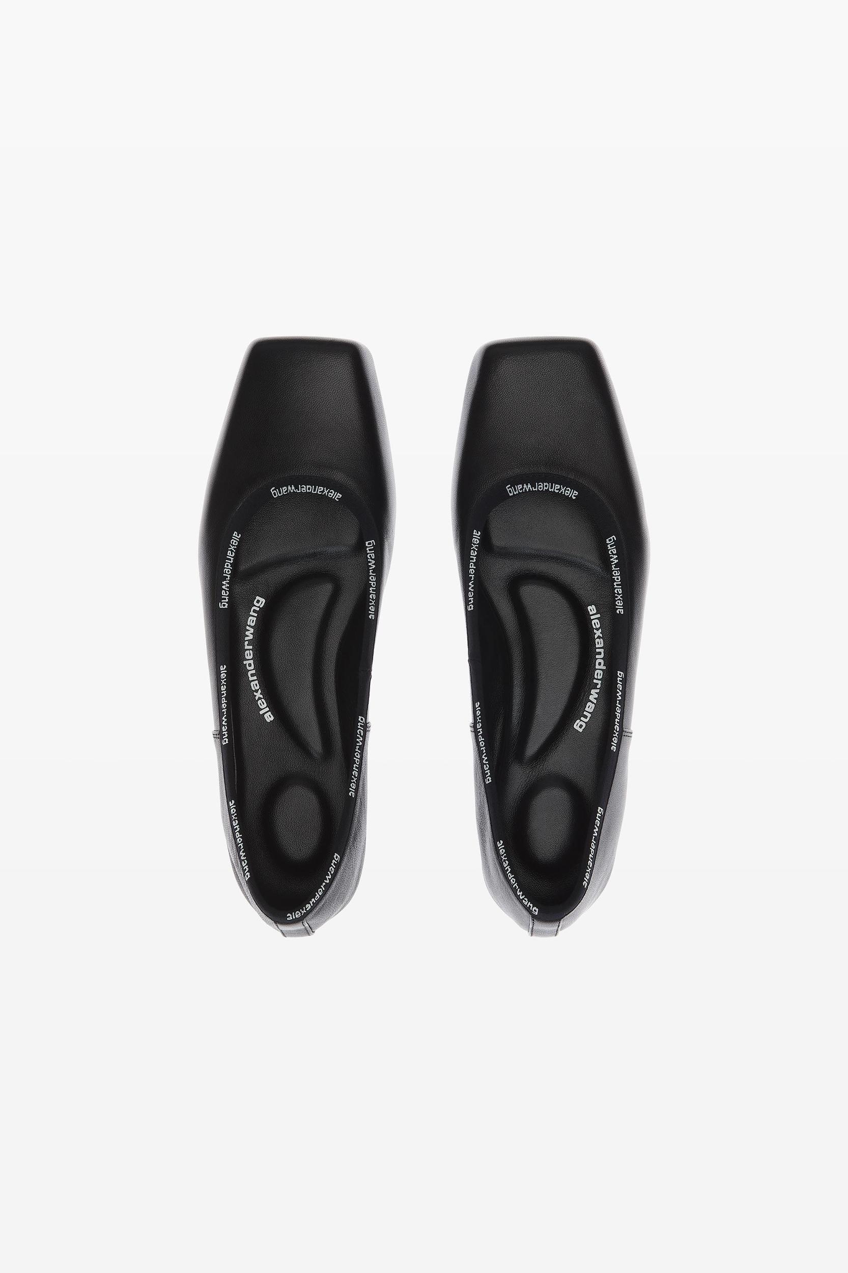 Billie Flat In Leather Product Image