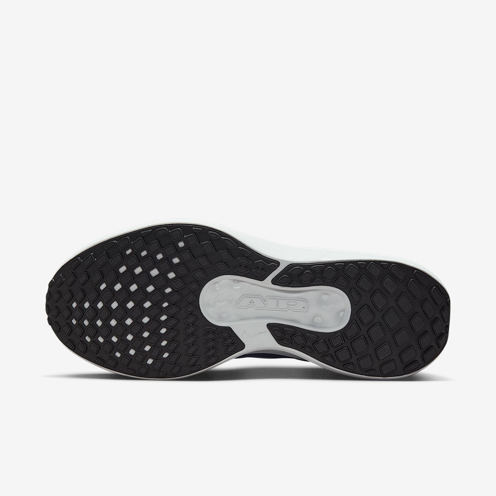 Nike Men's Winflo 11 Road Running Shoes (Extra Wide) Product Image