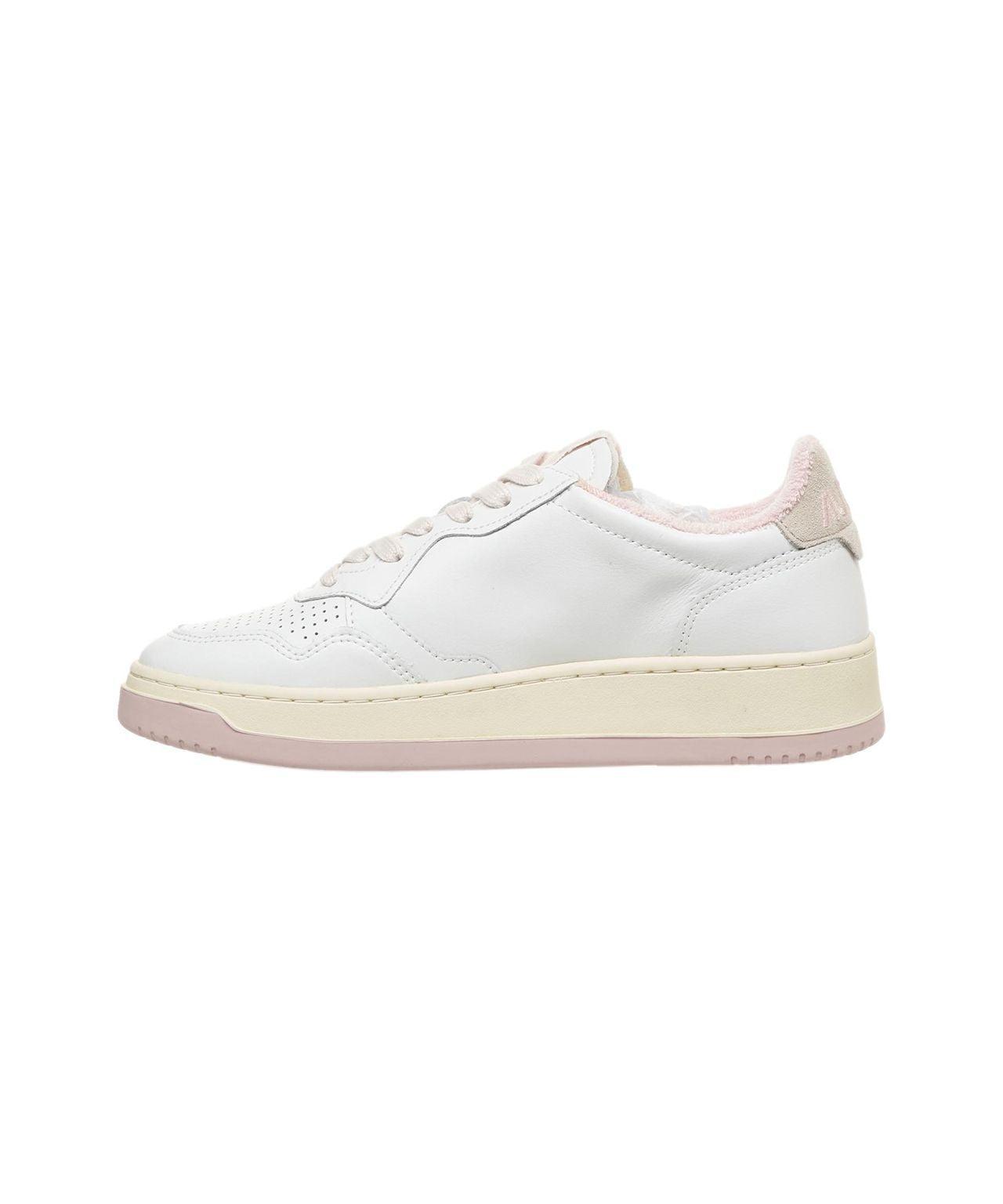 Sneakers 'Medalist Low' Product Image