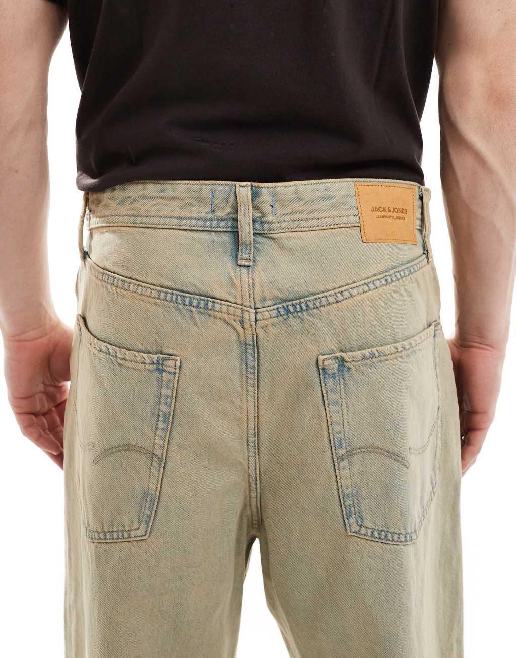 Jack & Jones Ron skater fit jeans in blue bleach wash Product Image