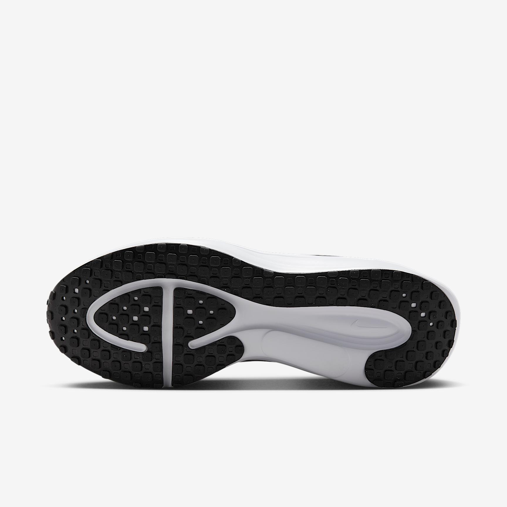 Nike Revolution 8 Men's Road Running Shoes (Extra Wide) Product Image