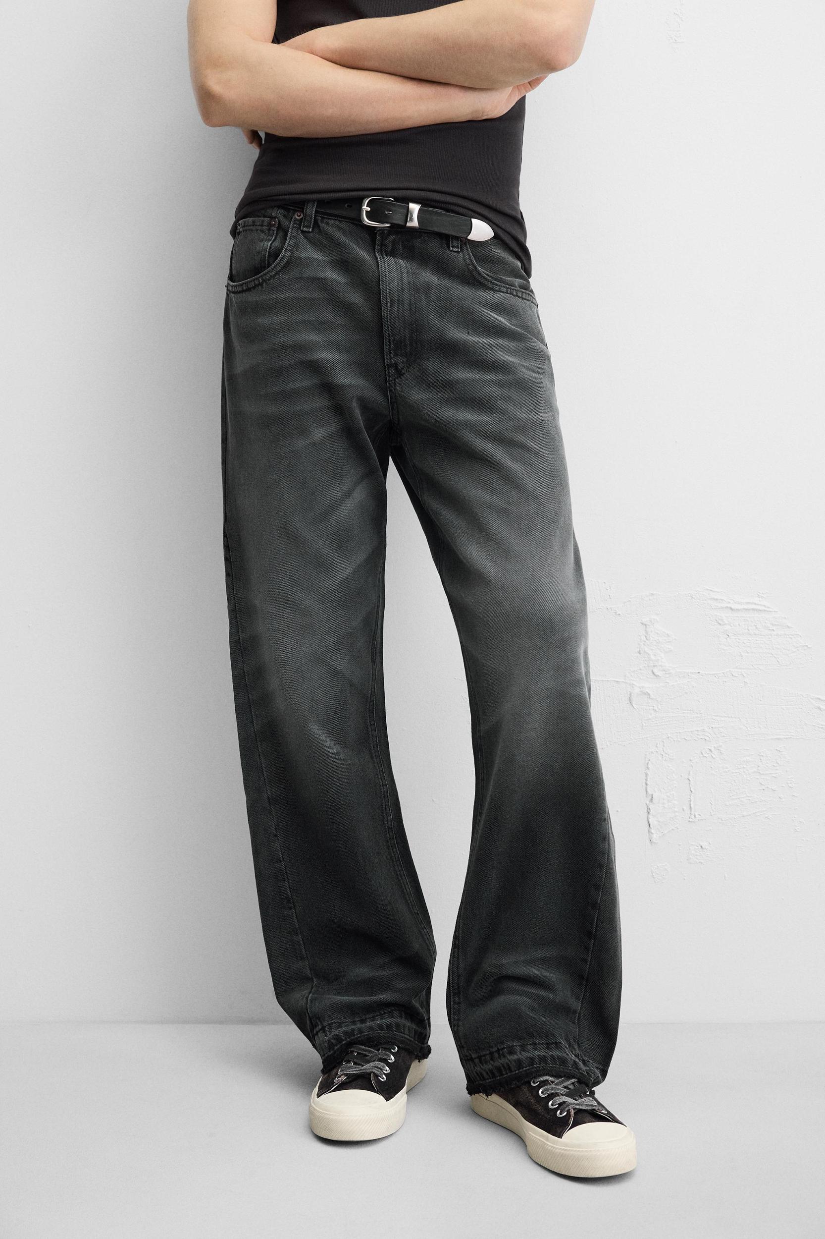 FLARE FIT JEANS Product Image