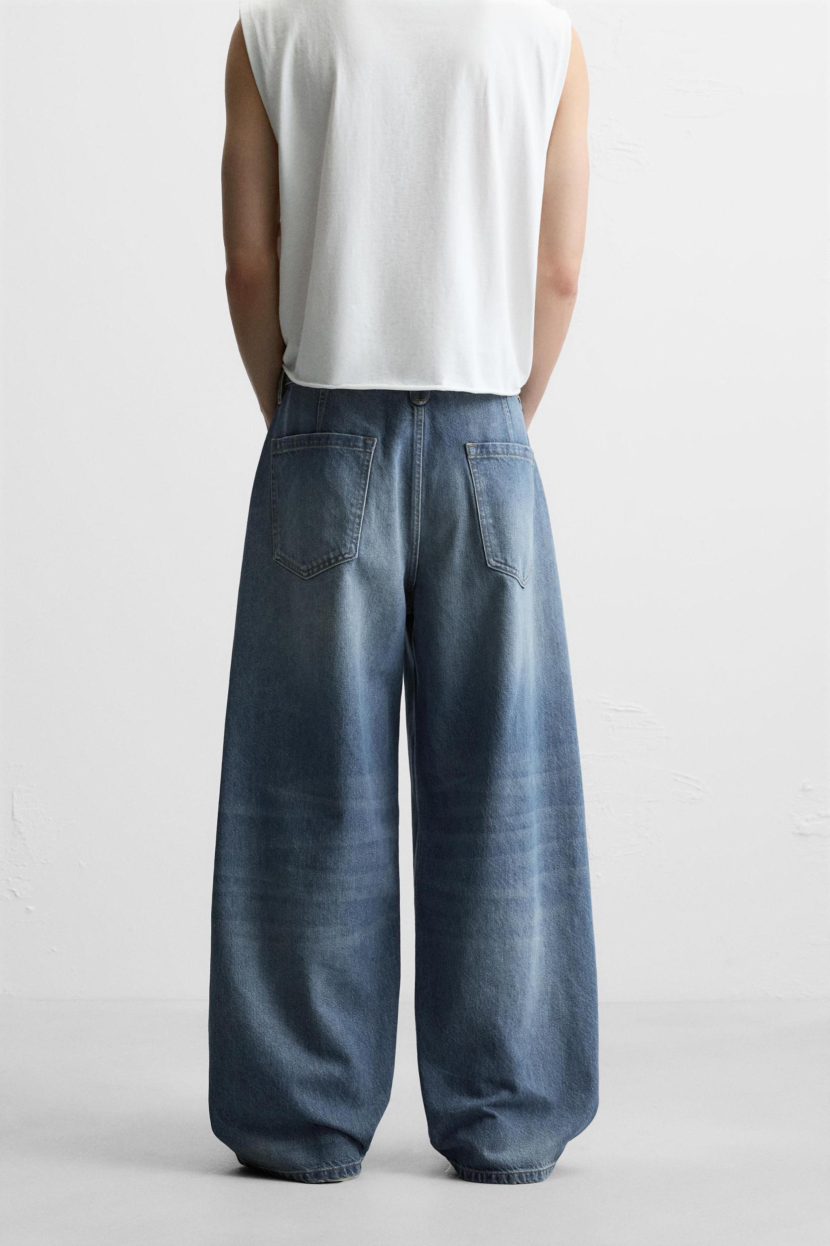 BALLOON FIT JEANS Product Image