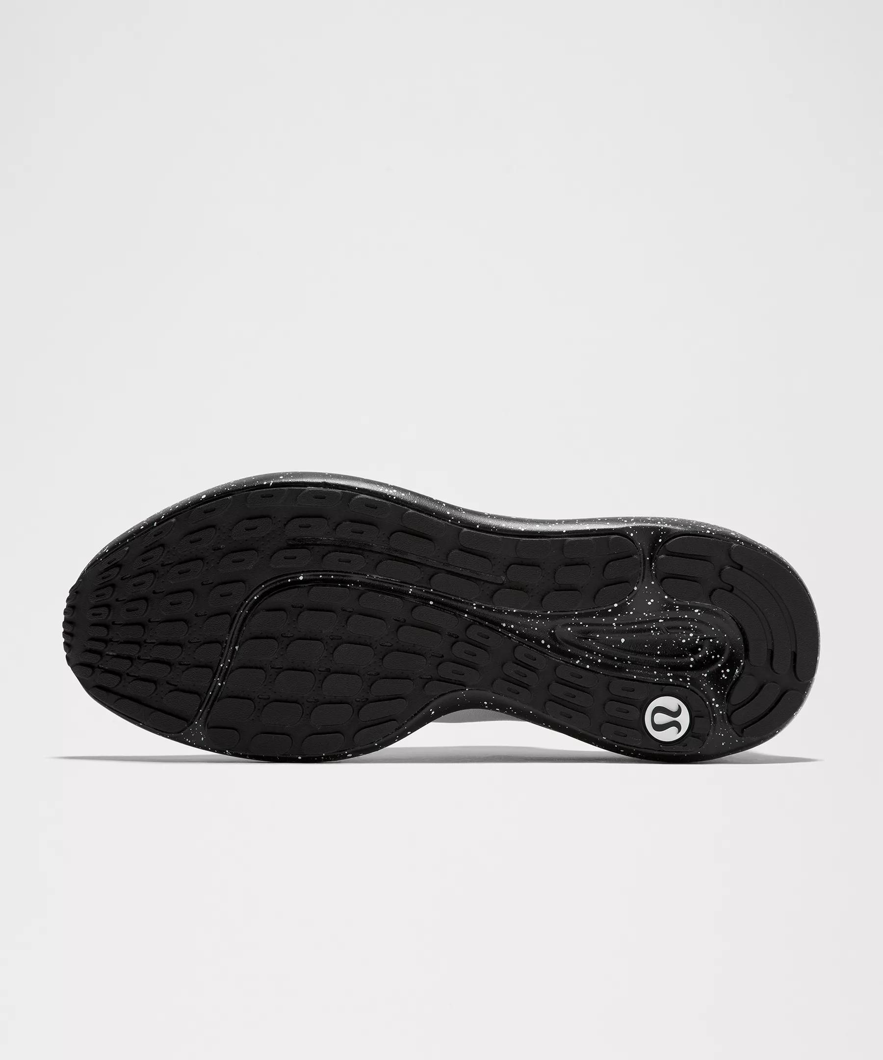 Men's Beyondfeel Running Shoe Product Image